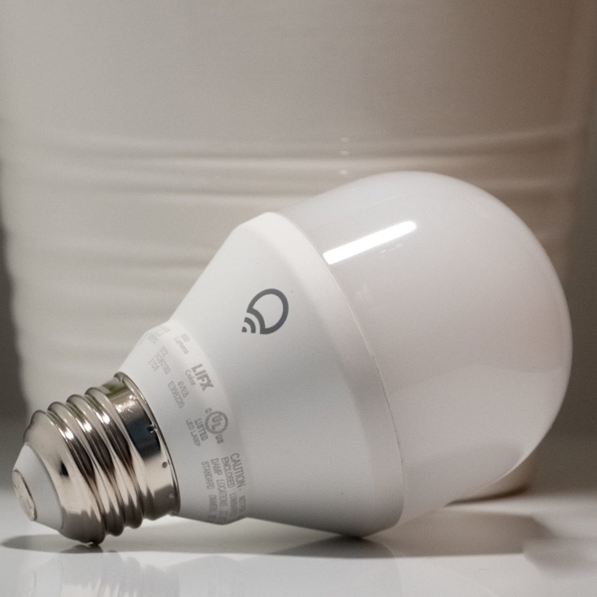 Lifx 9w Mini RGB Smart wifi led bulb 800 Lumens Temp 1500K to 9000K - high quality branded import items condition used